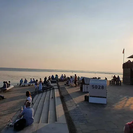 Strandbutze**** 公寓